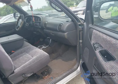 1998 Dodge Ram 1500 St из США, поврежденный, VIN 1B7HC16Y2WS538256